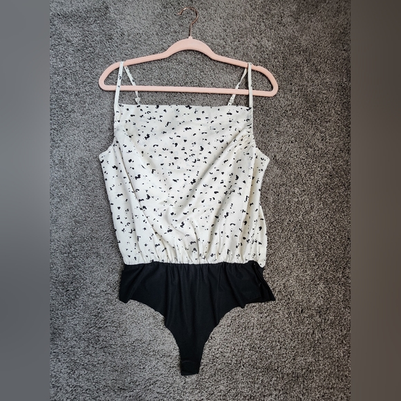 J.O.A bodysuit - Picture 2 of 6